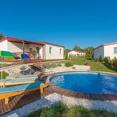 Kringa Holiday Park Village Jelovci מראה חיצוני תמונה