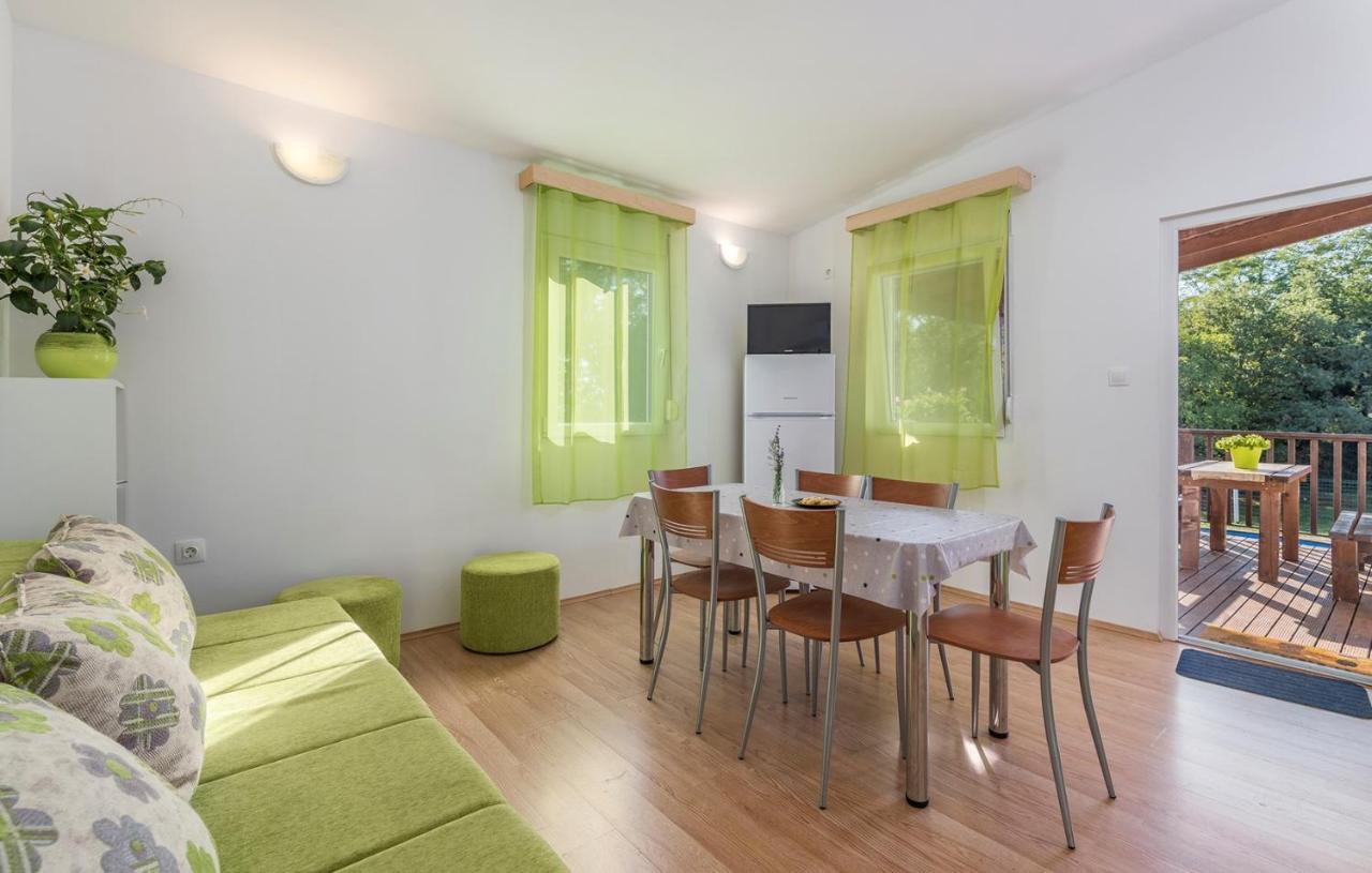 Kringa Holiday Park Village Jelovci מראה חיצוני תמונה