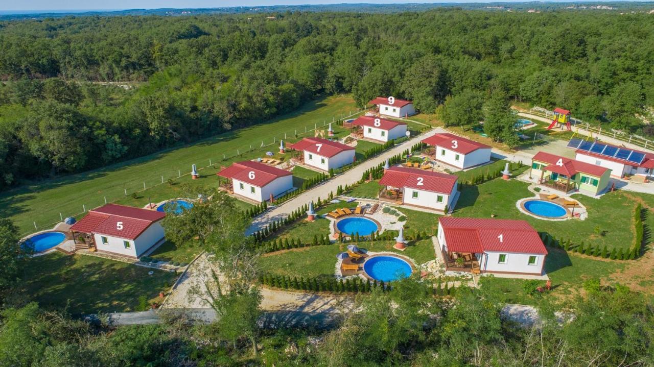 Kringa Holiday Park Village Jelovci מראה חיצוני תמונה