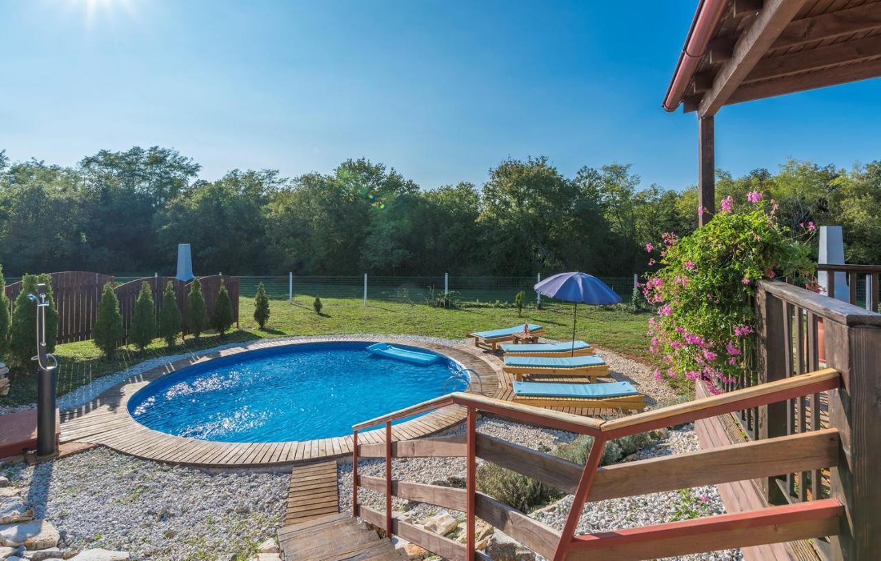 Kringa Holiday Park Village Jelovci מראה חיצוני תמונה