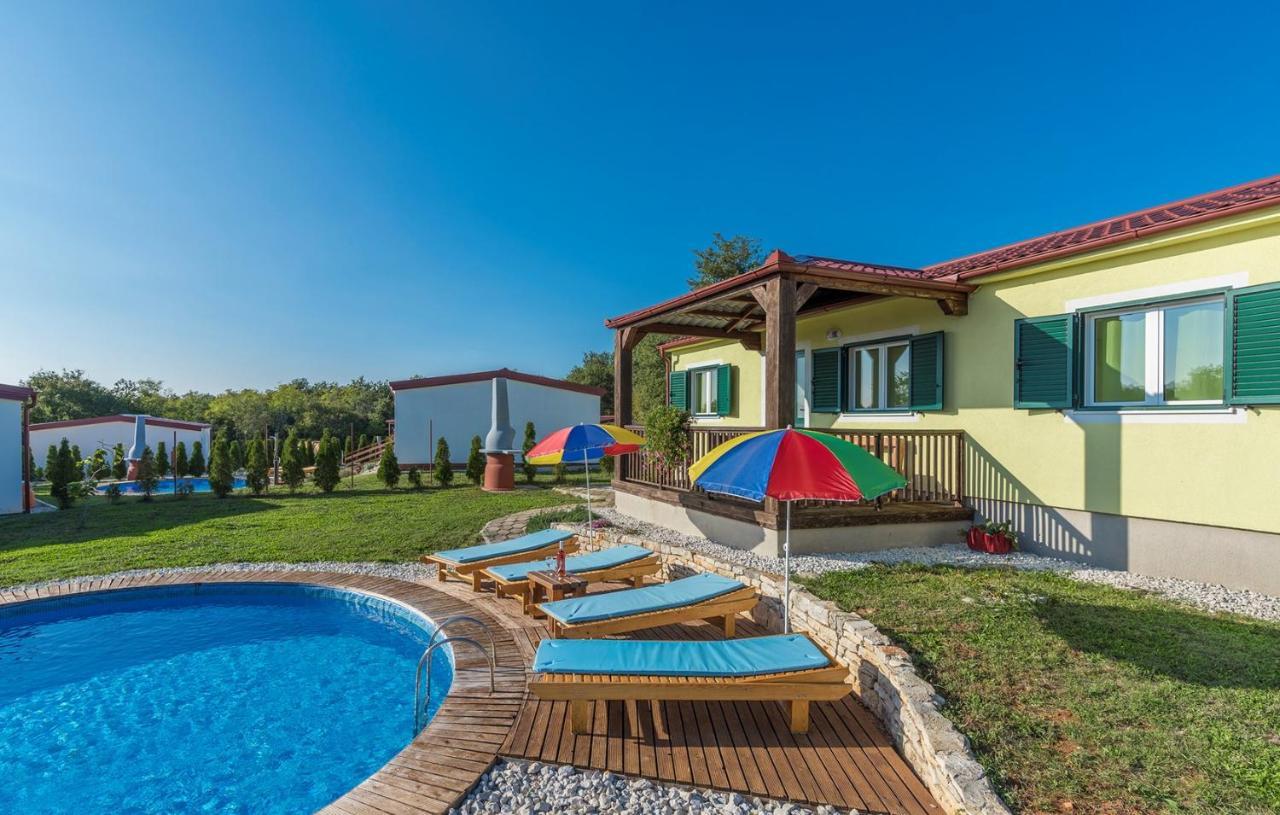 Kringa Holiday Park Village Jelovci מראה חיצוני תמונה