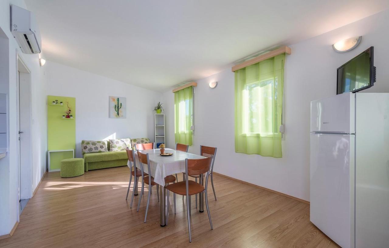 Kringa Holiday Park Village Jelovci מראה חיצוני תמונה